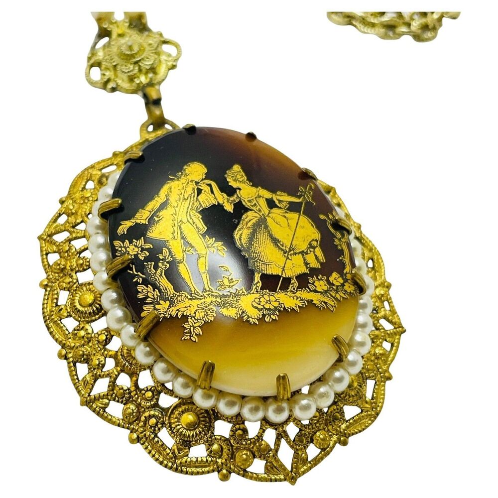 Vintage WESTERN GERMANY gold tone necklace
